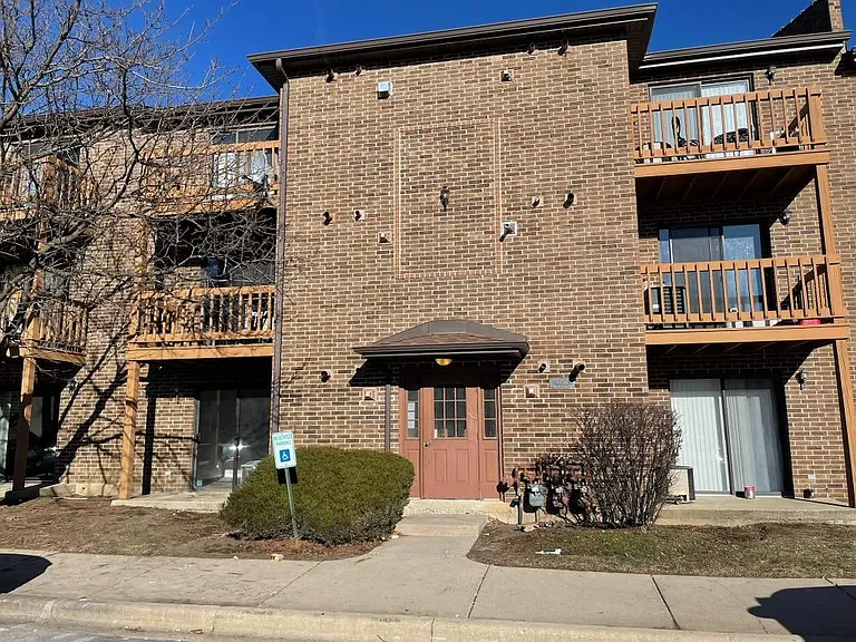 2252 Abbeywood Dr #A — Photo 1