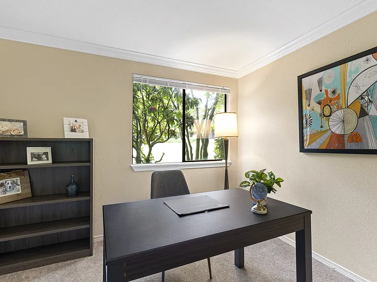 Yarrowood Highlands office