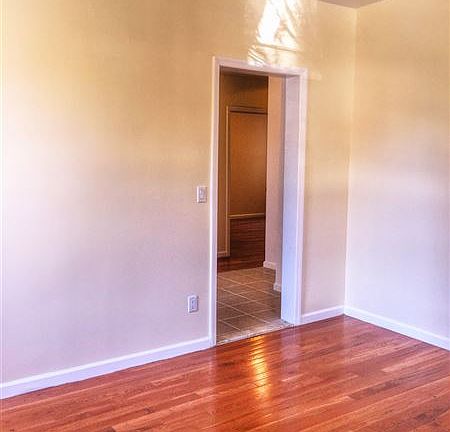 jackson hieghts apt (2)