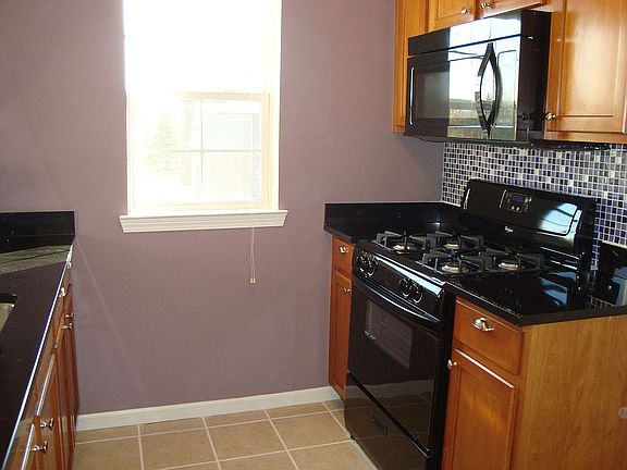 4th image of 3260 Primrose Ln