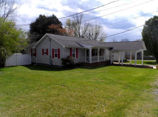 117 Sanford Ln, Oak Ridge, TN 37830