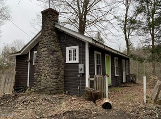 164 Heath Rd, Colrain, MA 01340