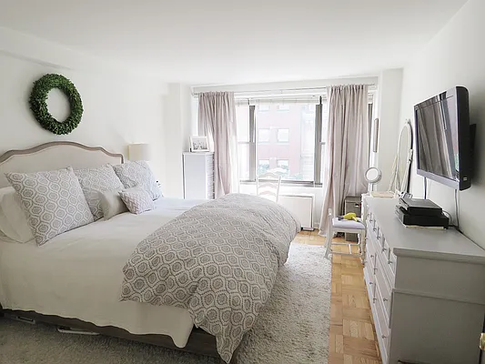 Rented by Corcoran | media 1