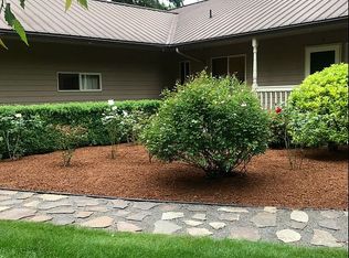 1005 Juniper St, Lyons, OR 97358