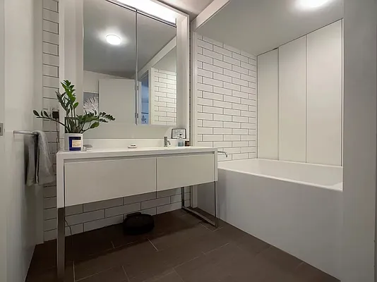 Rented by Oxford Property Group | media 9