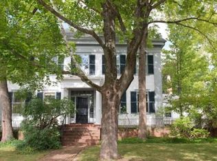 2 Meetinghouse Grn, Ipswich, MA 01938