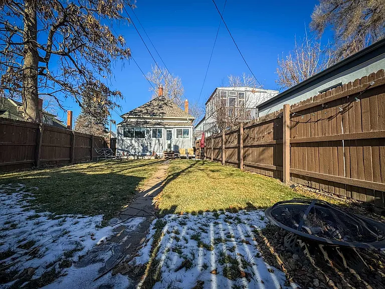 120 W Maple Ave — Photo 6