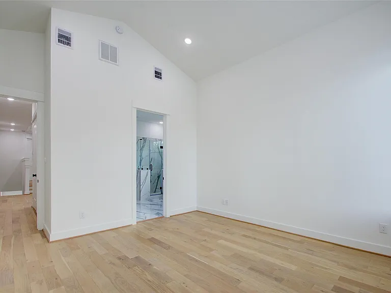 3206 Live Oak St — Photo 23