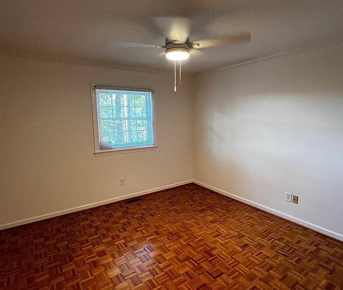 3738 Jamestown Cir — Photo 35