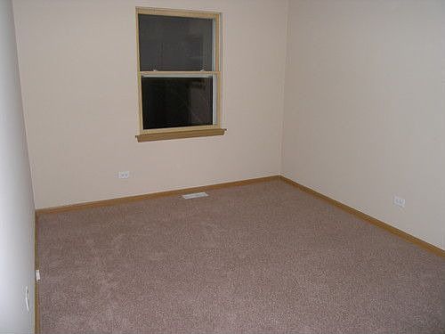 5th image of 1831 W Thornwood Ln