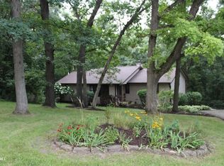 4 Briarwood Trl, Galena, IL 61036
