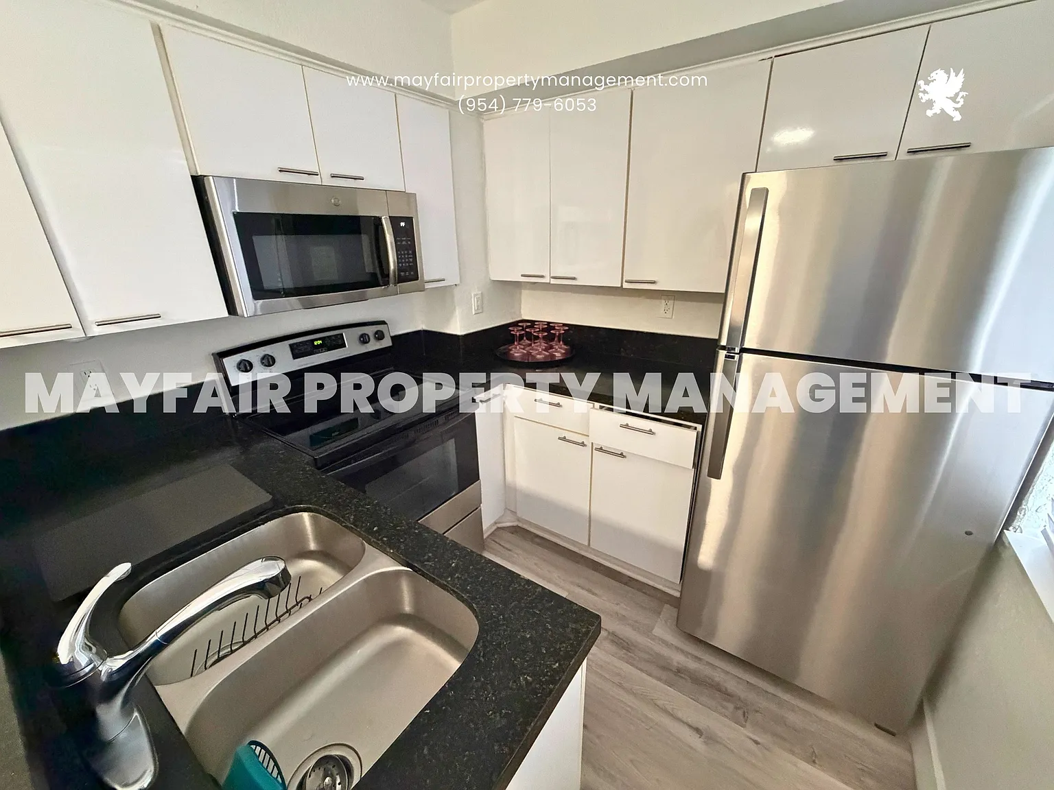 412 Sunset Drive - 11 — Photo 4