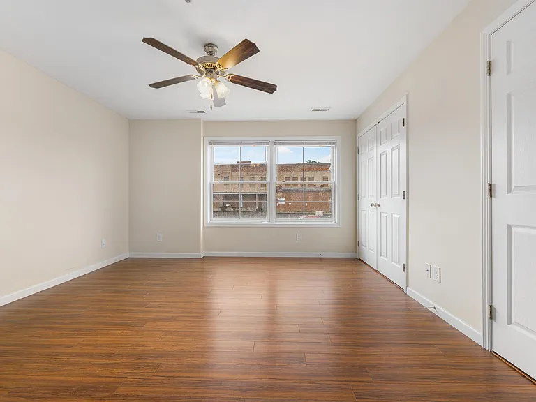 Paxton Place/Olde Towne Lofts — Photo 19