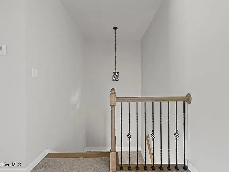 1208 Jessie Way — Photo 4