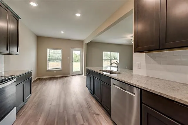 206 Lake Rdg — Photo 6