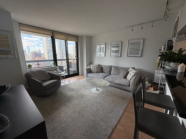 300 E 62nd St #2301 — Photo 7