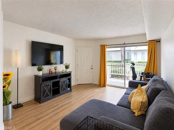 182 W Walnut Ave APT B, Rialto, CA 92376