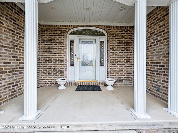 4th image of 1204 Candela Ln