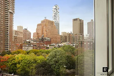 Rented by R New York