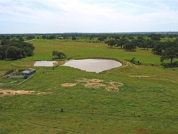 4th image of 460 County Road 313