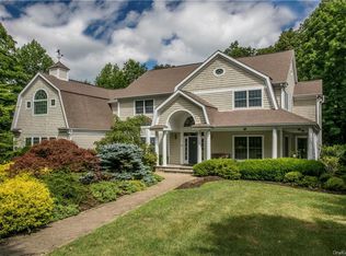 109 Hardscrabble Lake Dr, Chappaqua, NY 10570