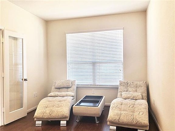 5th image of 14005 Madrigal Ln