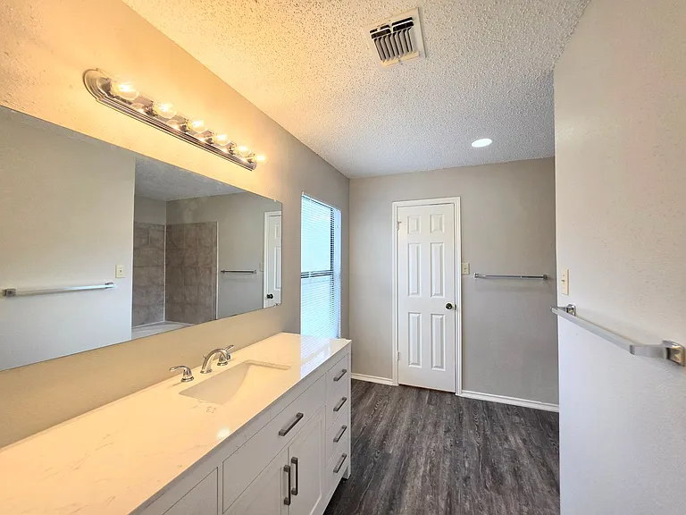 8562 Serene Ridge Dr — Photo 22