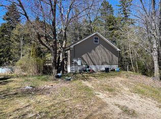 32 Folly Rd, Brooklin, ME 04616