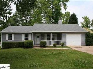 4 Choctaw Ct, Taylors, SC 29687
