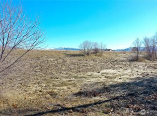 2 Duck Lake Rd, Omak, WA 98841