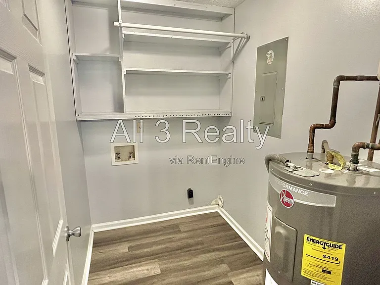2010 Oakwood Dr — Photo 10