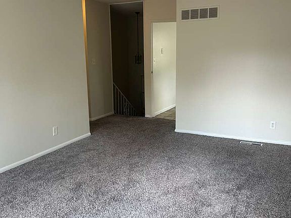 3rd image of 10705 W 90th Ter