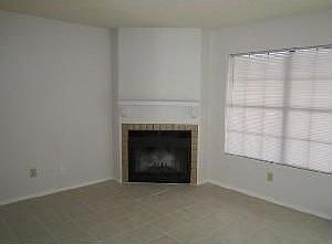 4th image of 4901 E Kelton Ln Unit 1095