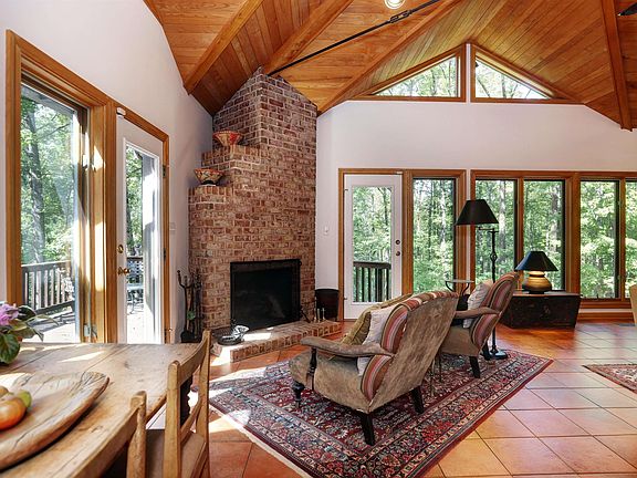 5th image of 2944 Lonesome Mountain Rd