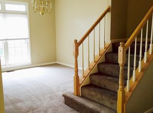5541 Sully Lake Dr, Centreville, VA 20120