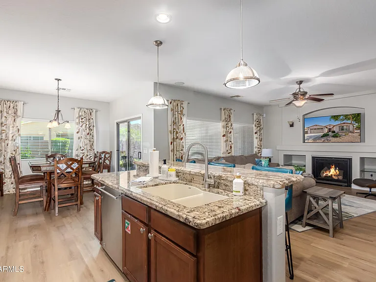 2695 E Rakestraw Ln — Photo 19