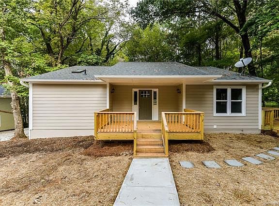 2nd image of 2114 Bon Villa Way