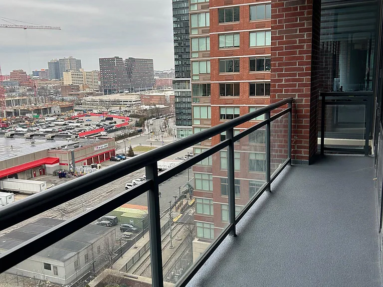 389 Washington St #11D — Photo 10
