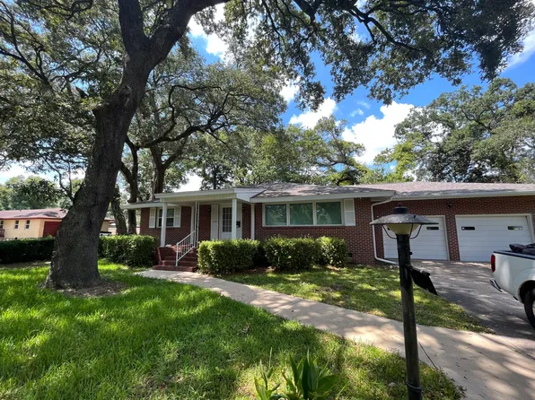 124 Dodge Rd, Pensacola, FL 32503