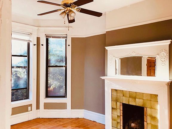 3rd image of 2527 N Orchard St #2