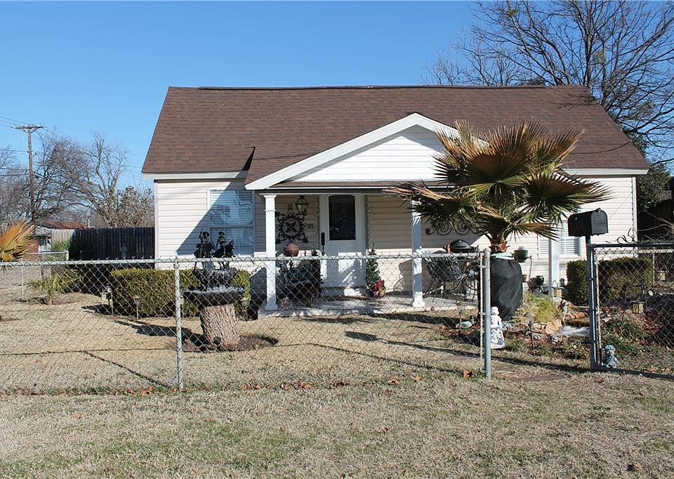 1st image of 310 W Trammell Ave
