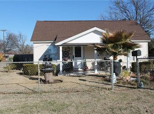 310 W Trammell Ave, Everman, TX 76140
