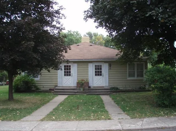 54 Cottage St, Fairmont, MN 56031
