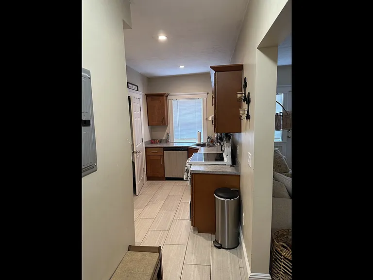 408 Neponset Ave #2R — Photo 8