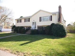 102 Westover Pkwy, Norwood, MA 02062