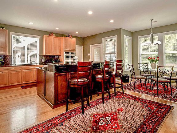 4th image of 4602 113th Ave SE #26