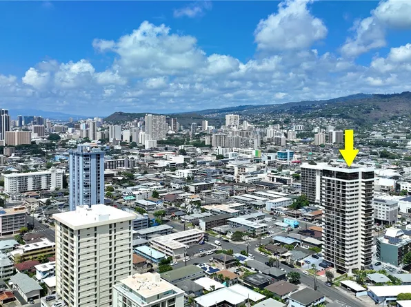 2222 Citron St APT 403, Honolulu, HI 96826