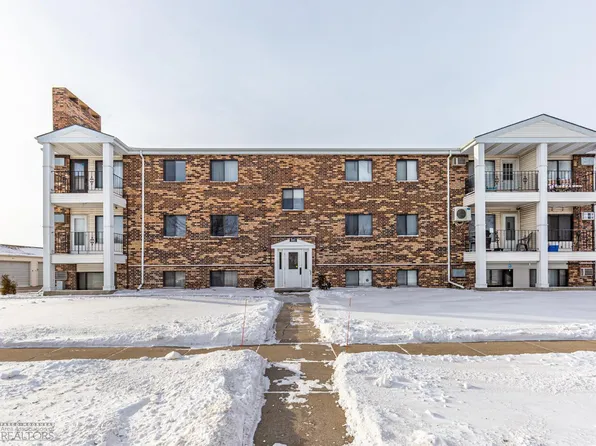 341 Prairiewood Cir S APT 302, Fargo, ND 58103
