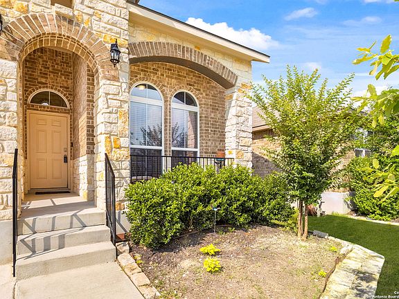 3rd image of 5919 CALAVERAS WAY