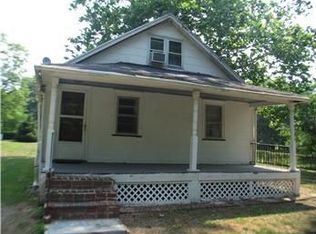 26 Walnut St, Sicklerville, NJ 08081